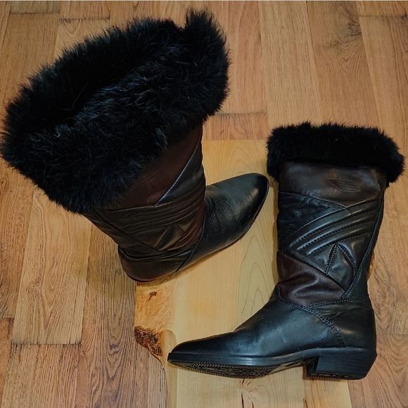 Vintage Wool Lined, Quilted Leather, Fur Trimmed Winter Boots - Picture 2 of 5